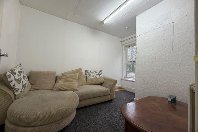Hitchin Road, Luton photo 5