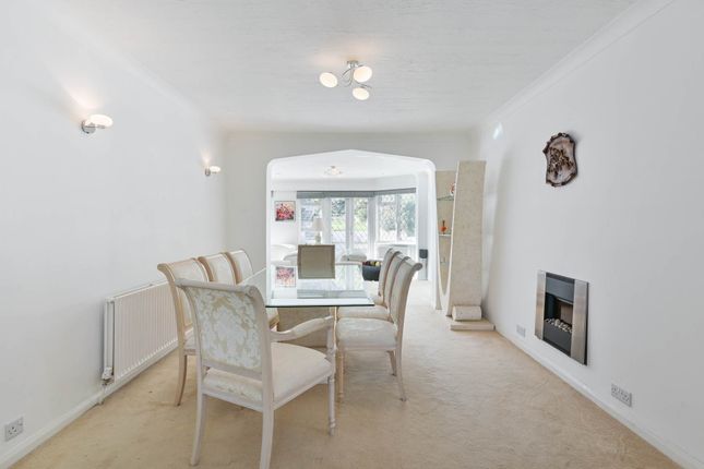 5, Burgh Wood, Banstead photo 4