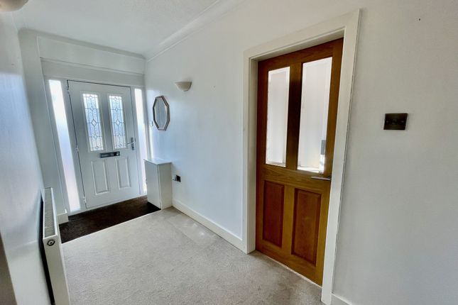 10, Calder Avenue, Thornton photo 2