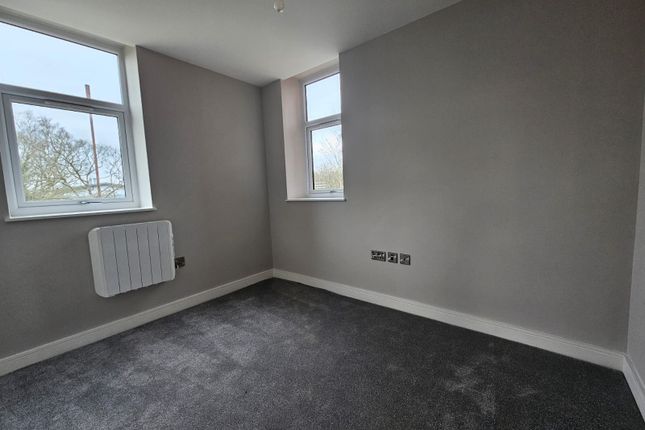 Flat to rent in Willow Bank House, Handforth
