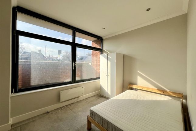 Flat 8, Sentinel House, Surrey Street, Norwich photo 4