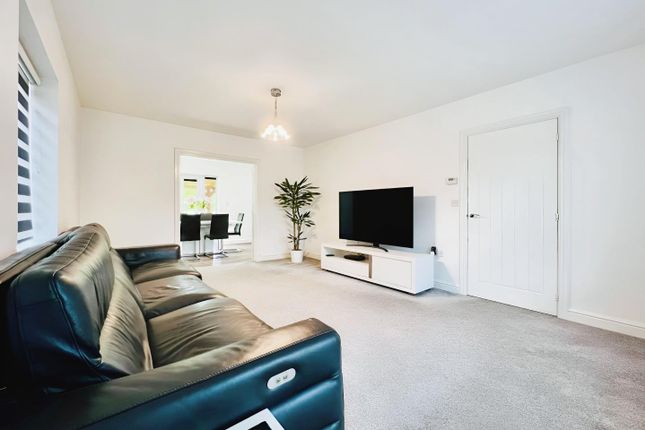 15, Wheatfields, Ashford photo 4