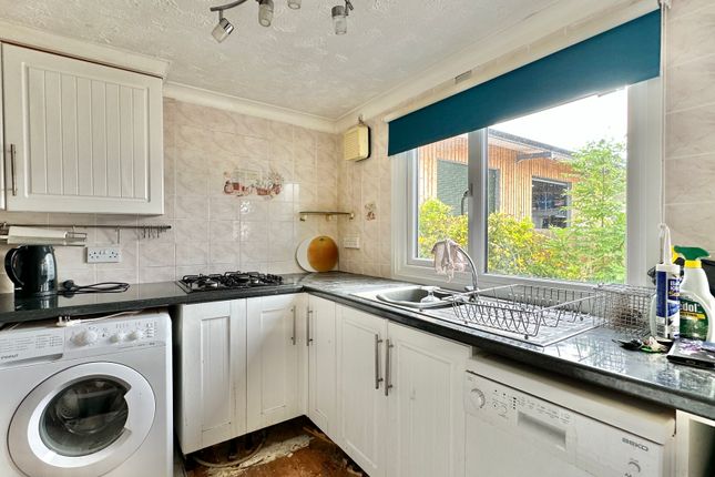 69, Fir Tree Avenue, Locking, Weston-super-Mare photo 4