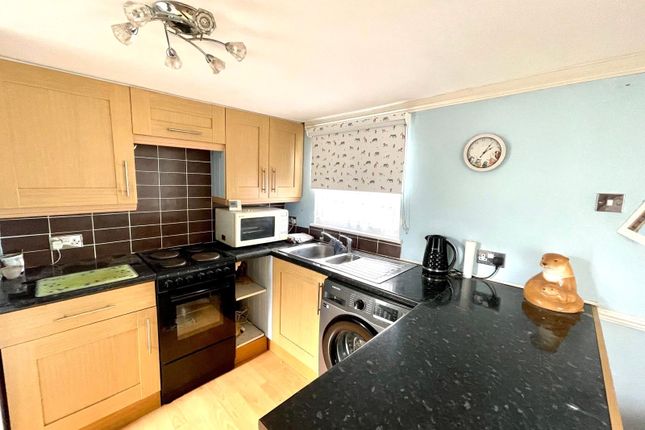 67, Crouch Park, Hullbridge photo 2