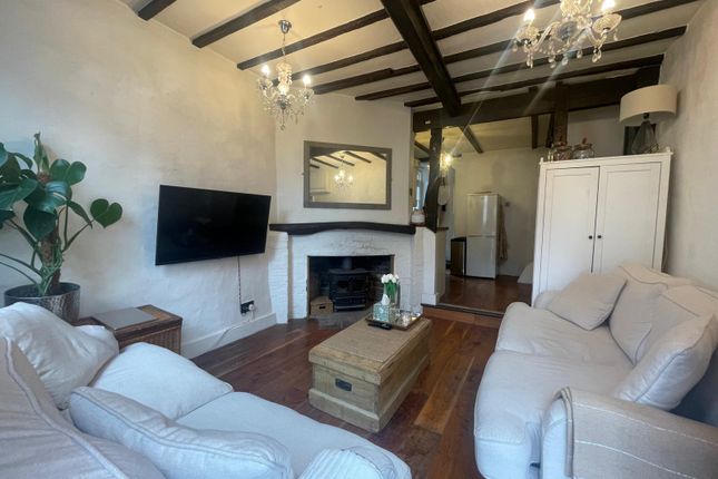 Thumbnail Cottage to rent in Little Beams, High Street, Ditchling