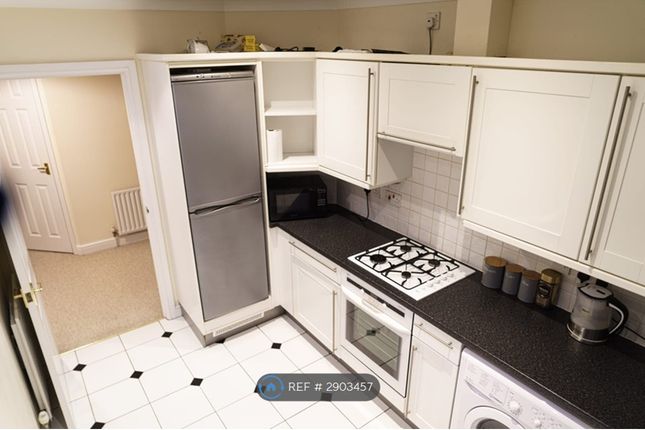 Flat  Talbot Pines, Talbot Avenue, Bournemouth photo 3