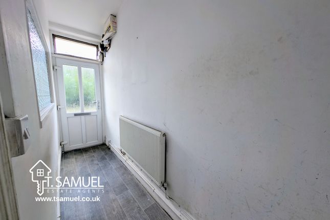 27 Harcourt Terrace, Mountain Ash photo 2