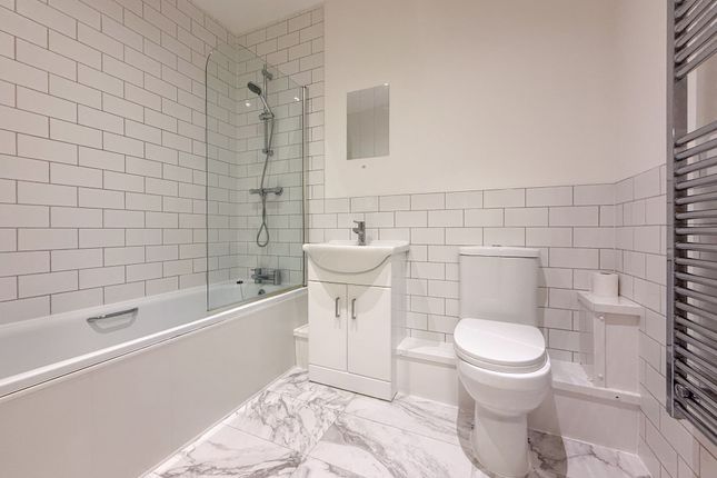6 The Malthouse Caroline Street, Cardiff photo 3