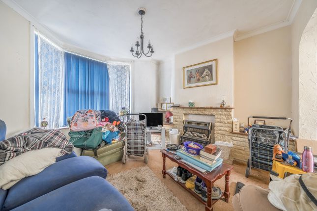 11, Manor Terrace, Devon photo 2