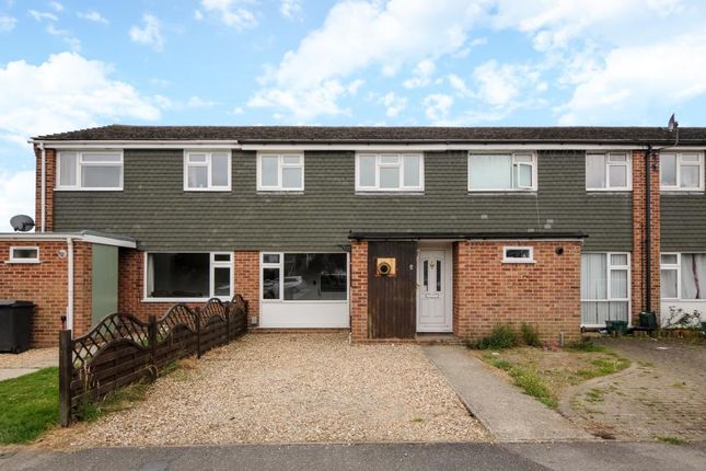 3 bed terraced house for sale in Thatcham, Berkshire RG18