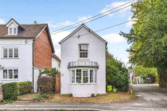 Thumbnail Detached house for sale in London Road, Holybourne