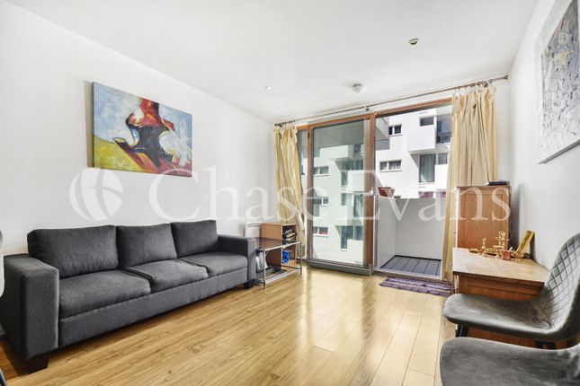 Flat 308,, Schrier Ropeworks, Barking Central, Barking photo 4