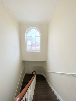 Flat to rent in Brunswick Square, Hove