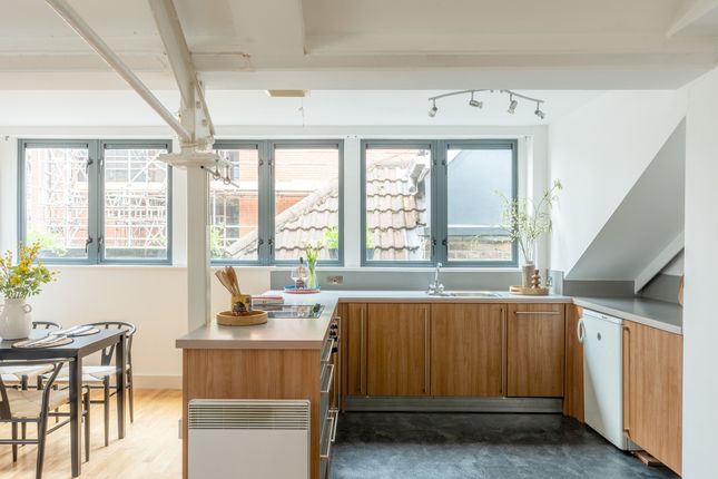 Flat for sale in Brewhouse, Georges Square, Redcliffe, Bristol