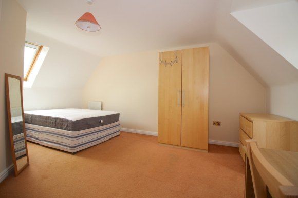 8, Goldfinch Close, Loughborough photo 5