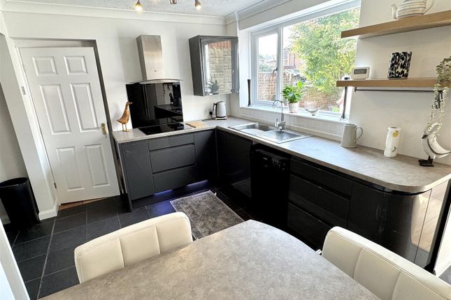48, Congreve Road, Ipswich photo 5
