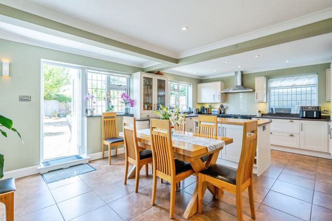 12, Willowhale Avenue, West Sussex photo 4