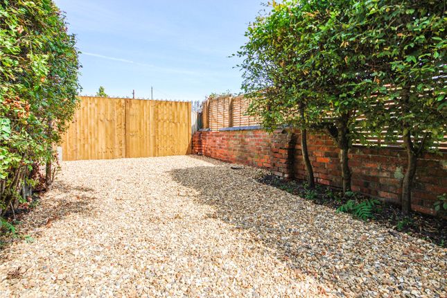 20, Albert Road, Henley-on-Thames photo 3