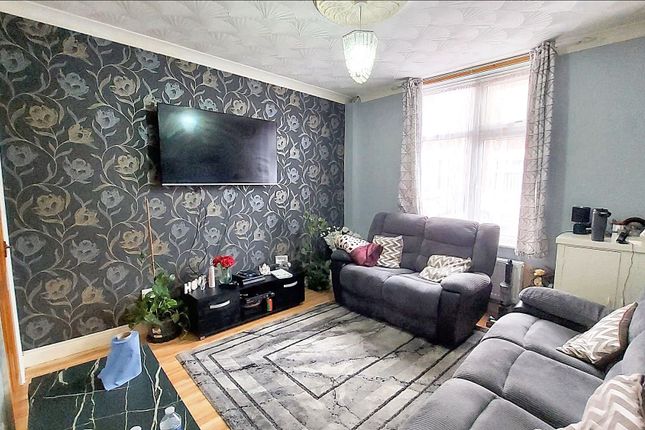 65 Maynard Road, Leicester photo 4