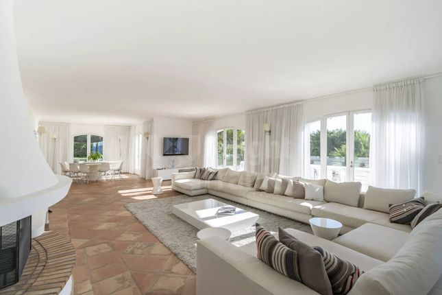 Villa for sale in Cannes, Super Cannes, 06400, France