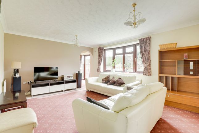 5 Barndale Close, Nottingham photo 4