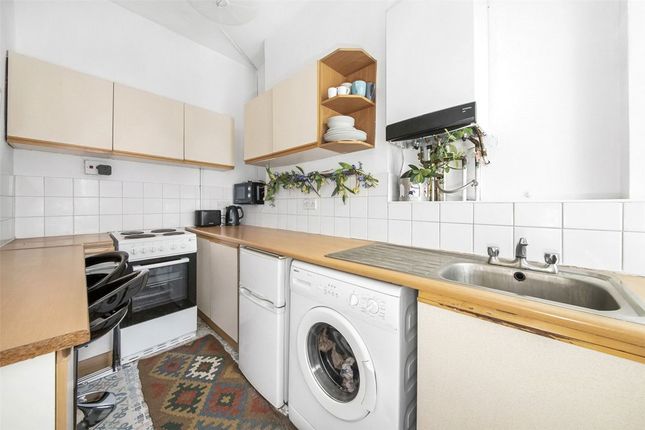 Flat 3, 106, Breakspears Road, London photo 4