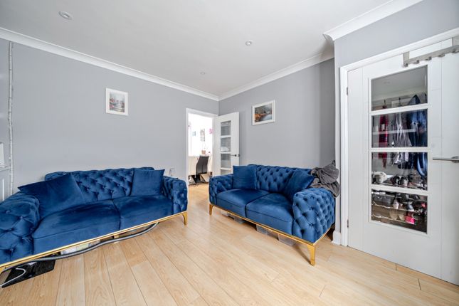 50, Denham Way, Rickmansworth photo 3