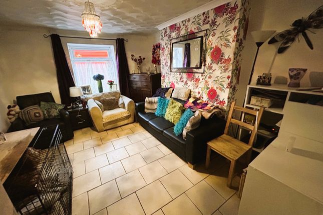 End terrace house for sale in Llwynhendy Road, Carmarthenshire