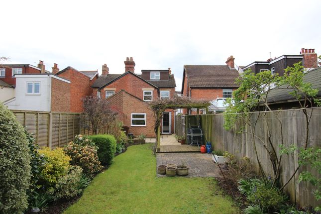 Semi-detached house to rent in Howard Road, Wokingham