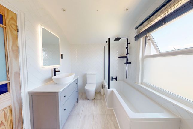 4, Reigate Road, Brighton photo 4
