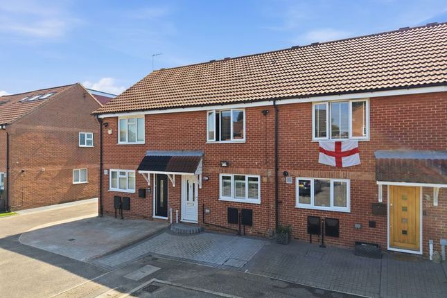 37 Wren Drive, Margherita Road, Waltham Abbey photo 2