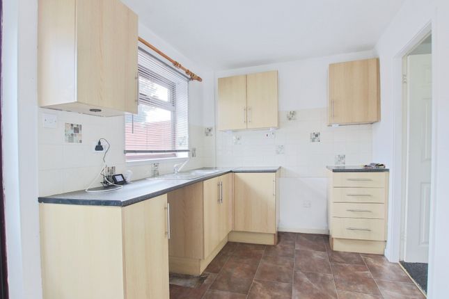 1, Sycamore Close, Hull photo 2