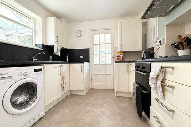 50, Elmside, Exeter photo 2