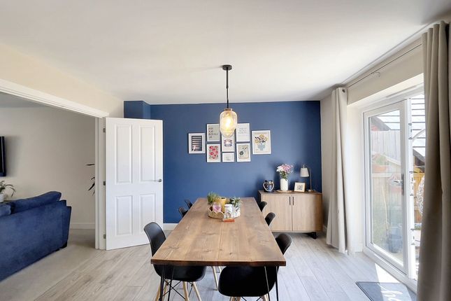 52 Riley Drive, Ibstock photo 4