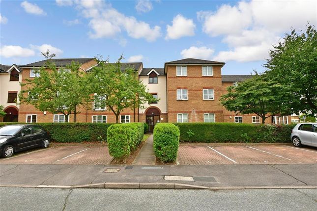 Flat for sale in Beaufort Close, London