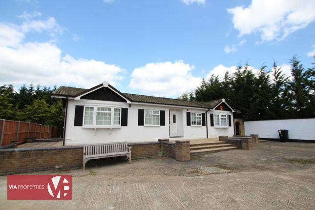 Thumbnail Bungalow to rent in Long Green, Nazeing