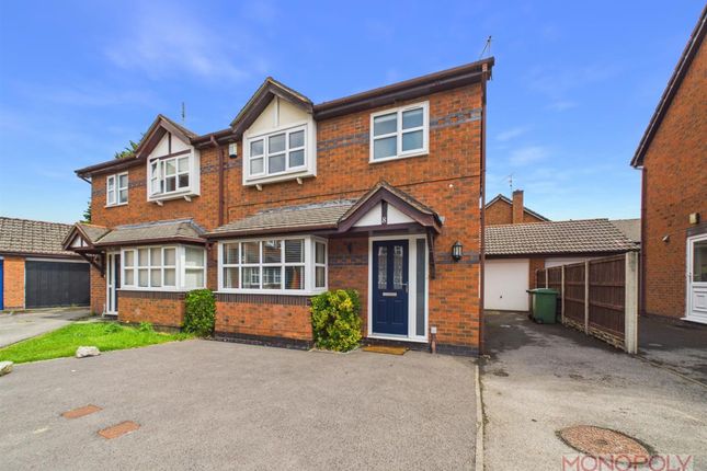 3-bed semi-detached on 8 Lavister Walks, Wrexham, £305,000