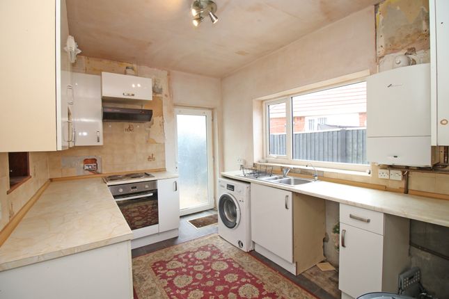 4, Cranleigh Avenue, Blackpool photo 2