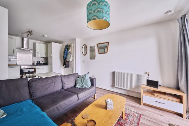 Flat 408 William Beveridge House, 60, Vernon Road, London photo 3
