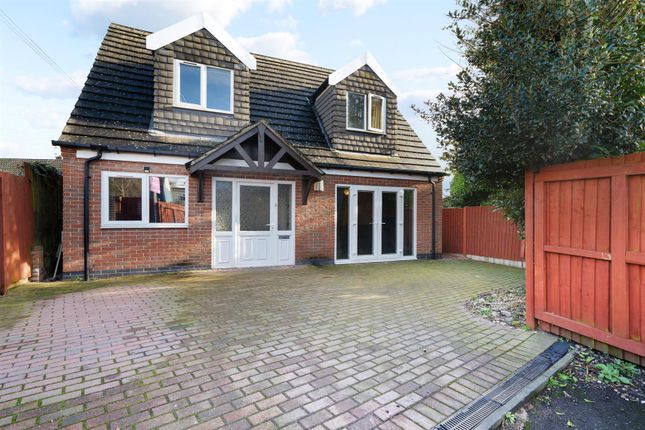 Thumbnail Detached house for sale in Beacon Road, Loughborough