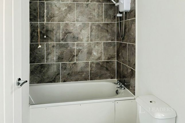 44, Grayshott Road, Southsea photo 3