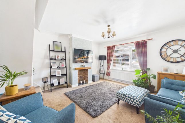8, Highfield Court, Harwich photo 3