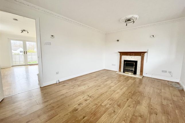 27, Gweal Wartha, Helston photo 4