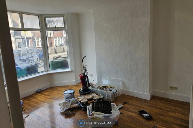 Cassio Road, Watford photo 5