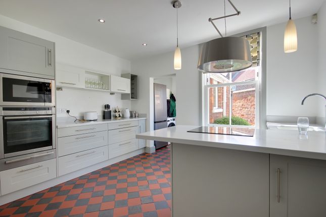 2, Long Lane, Beverley photo 2