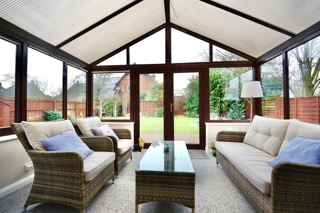 8, Snowy Way, Huntingdon photo 4