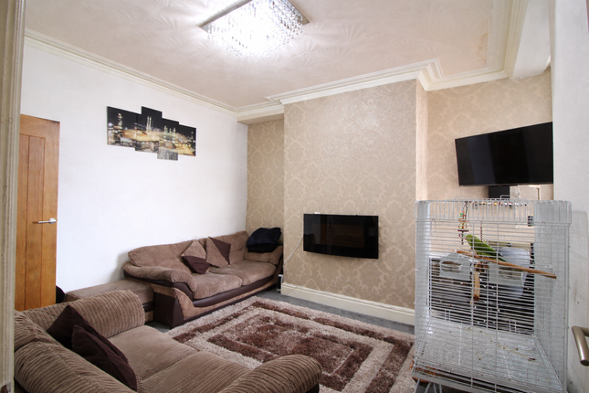 50, Saunders Road, Blackburn photo 4