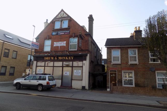Thumbnail Pub/bar for sale in The Drum &amp; Monkey, 7 Gloucester Road, Croydon, London