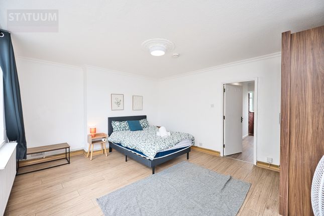 6, Old Church Road, East London photo 2