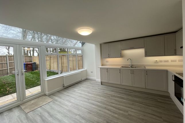 9 Cinnamon Close, Manchester photo 4